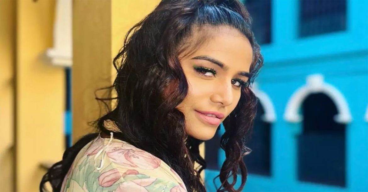 পুনমের বিরুদ্ধে আইনি ব্যবস্থা নেওয়ার দাবি