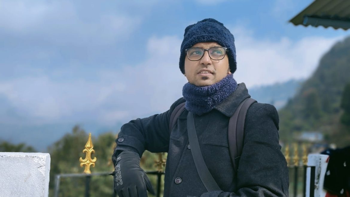 পরবাসে নিভৃতে সজল কুমার মিত্র